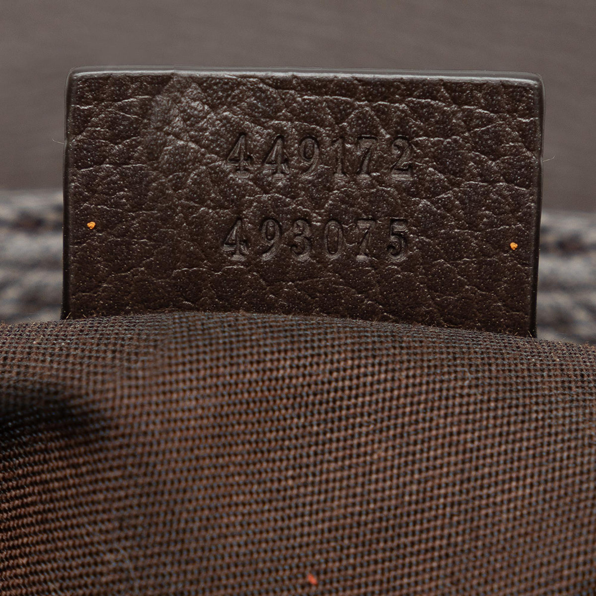 Gucci GG Canvas Crossbody Bag (SHG-aoKGif)