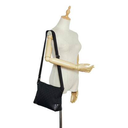 Gucci GG Canvas Crossbody (SHG-dCodfZ)