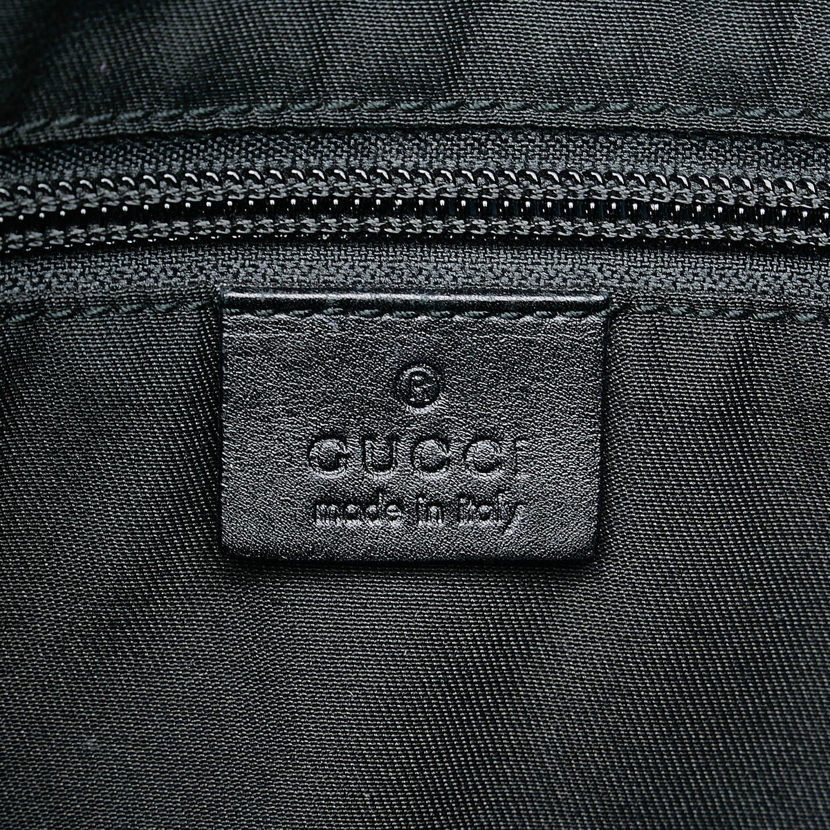 Gucci GG Canvas Crossbody (SHG-SbFpk0)