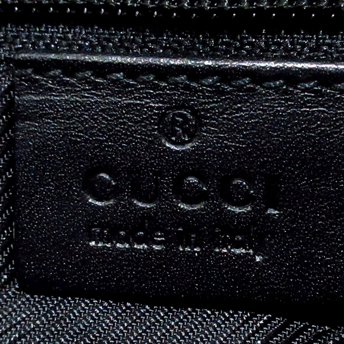 Gucci GG Canvas Crossbody (SHG-ZoR7yC)