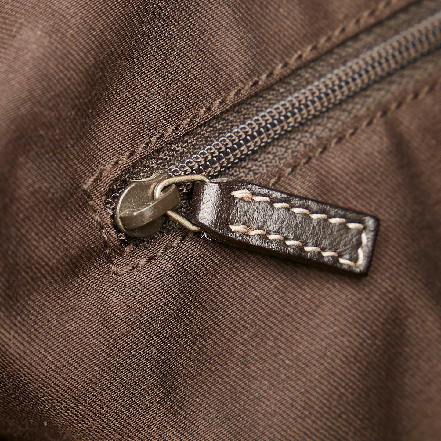 Gucci GG Canvas D-Ring Crossbody Bag (SHG-31956)