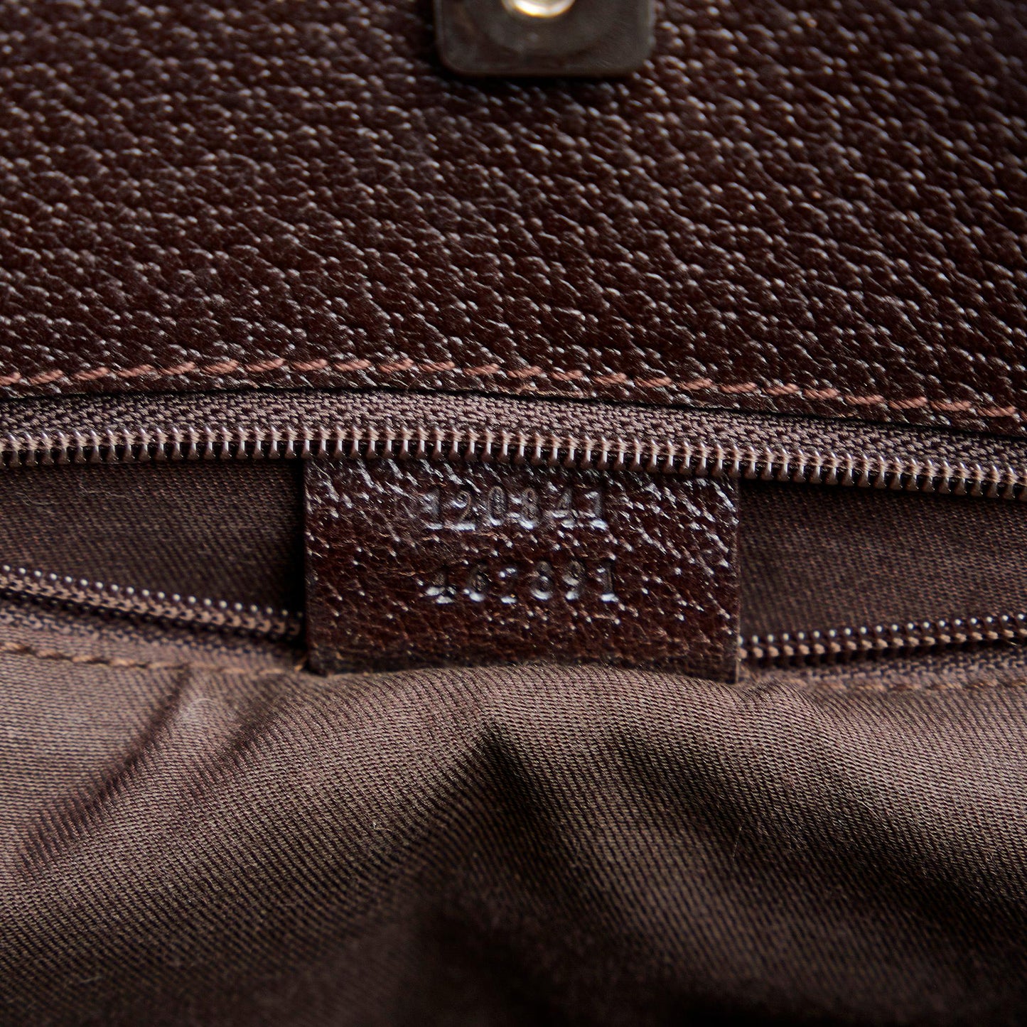 Gucci GG Canvas Eclipse Crossbody (SHG-c7pFQ4)