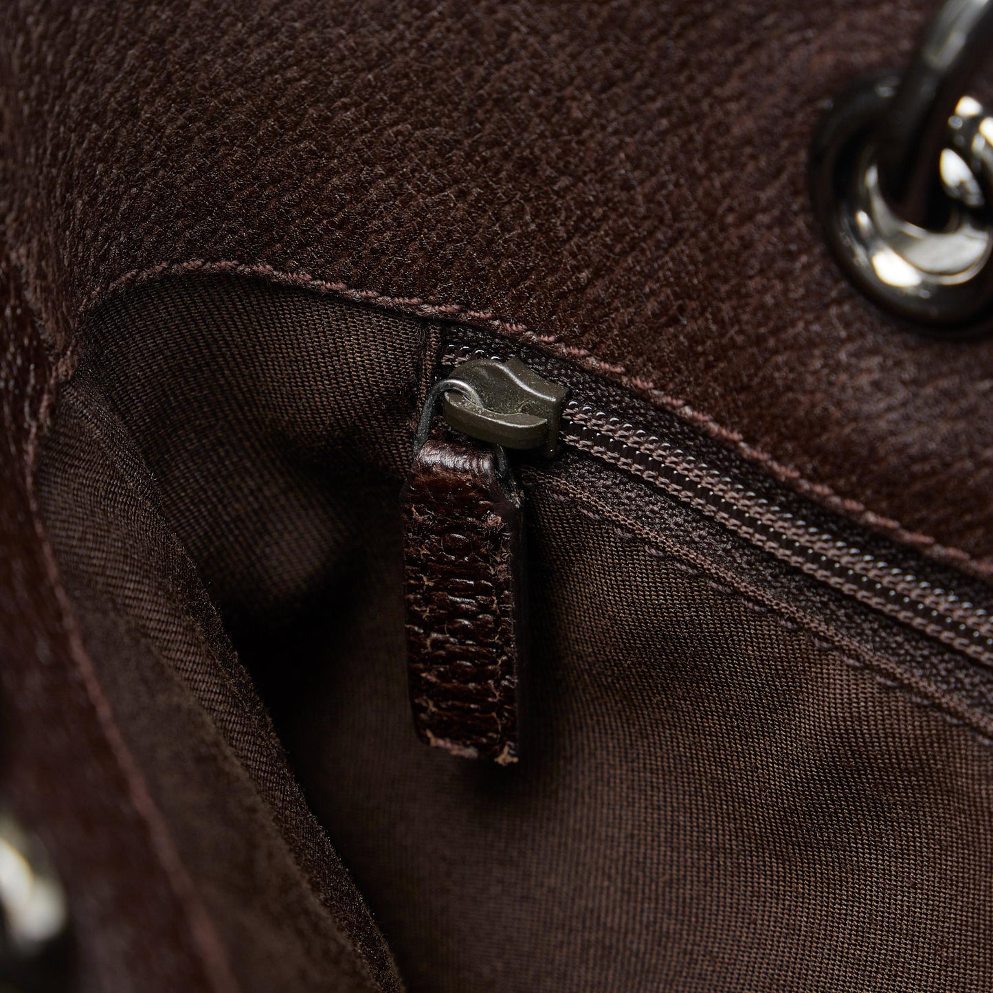 Gucci GG Canvas Eclipse Tote Bag (SHG-hRWN1o)