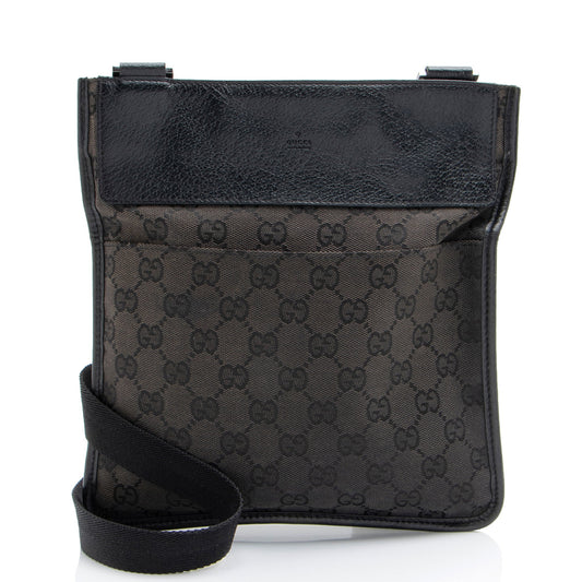 Gucci GG Canvas Flat Messenger (SHF-Br9CH5)