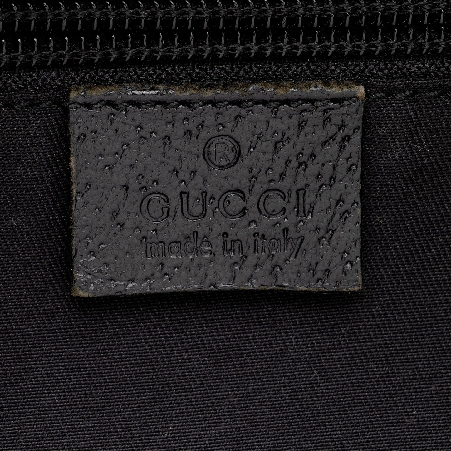 Gucci GG Canvas Half Moon Medium Messenger Bag (SHF-aTmqfv)