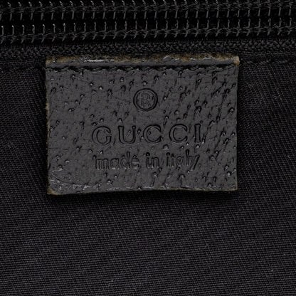 Gucci GG Canvas Half Moon Medium Messenger Bag (SHF-aTmqfv)