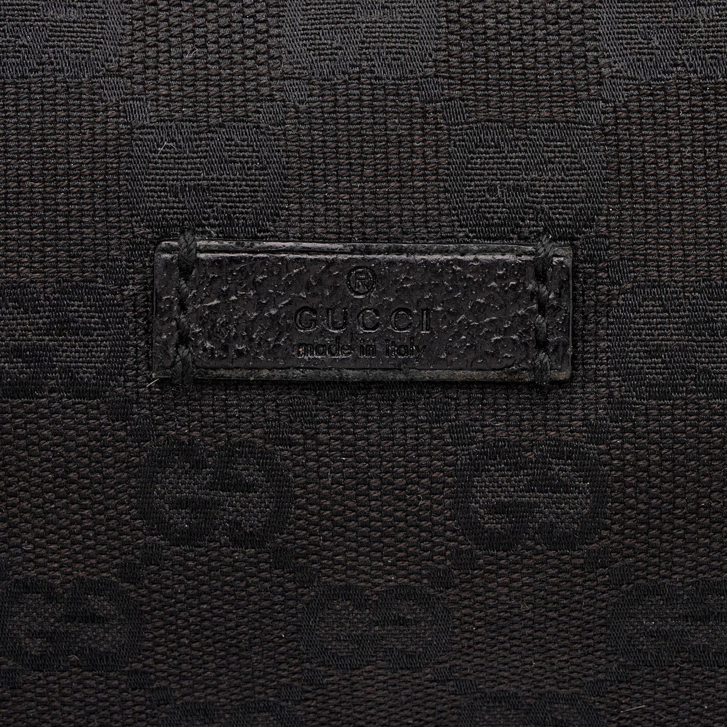 Gucci GG Canvas Half Moon Medium Messenger Bag (SHF-aTmqfv)