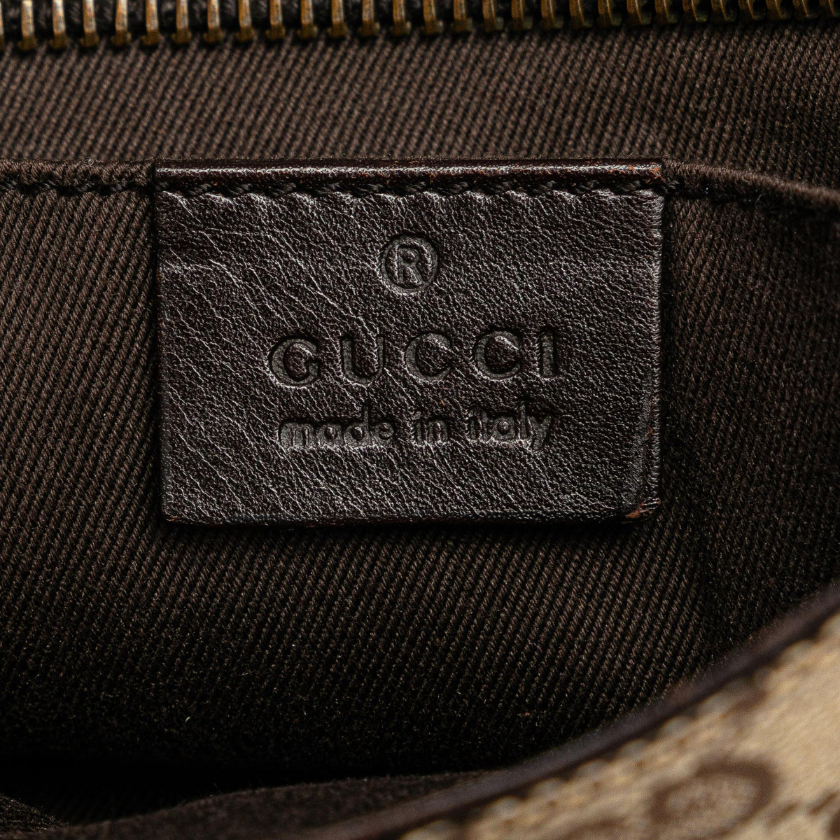 Gucci GG Canvas Handbag (SHG-B182kW)