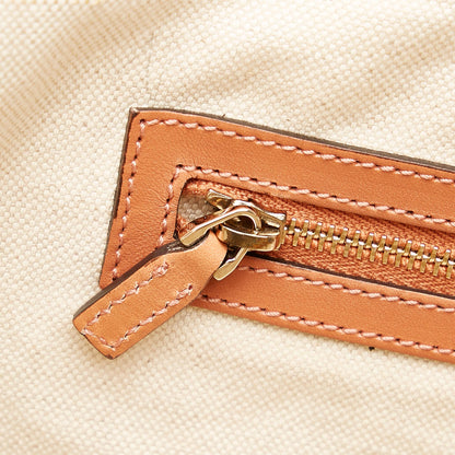 Gucci GG Canvas Heart Bit Tote (SHG-3fnCTw)