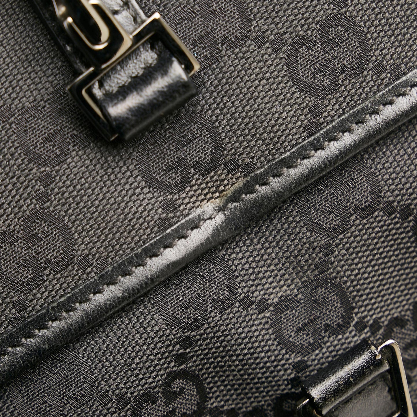 Gucci GG Canvas Jackie Belt Bag (SHG-lGAi8n)