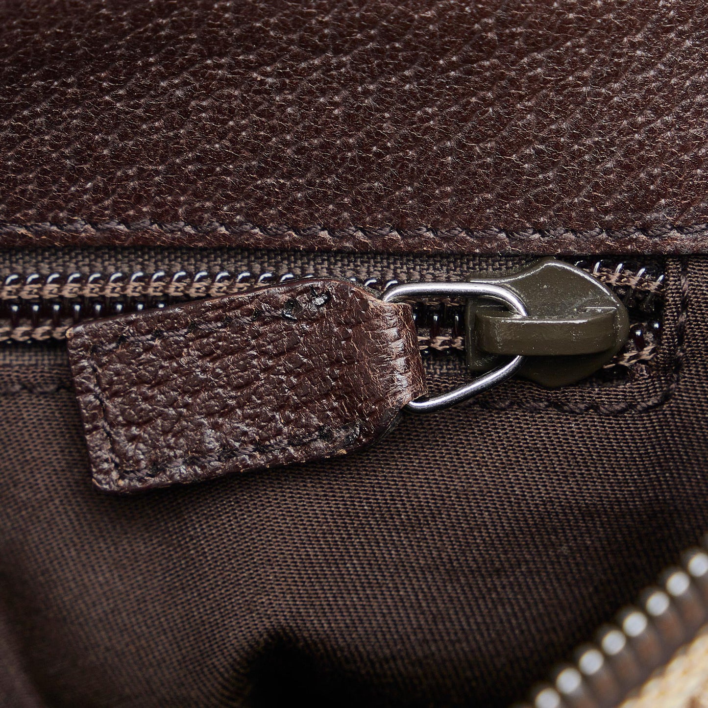 Gucci GG Canvas Joy Crossbody Bag (SHG-HR6nL3)