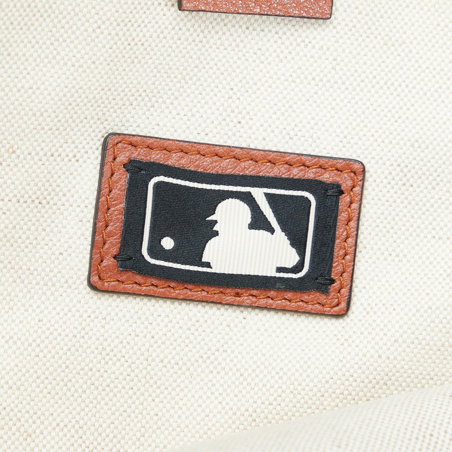 Gucci GG Canvas NY Yankees Backpack (SHG-MYSp7m)