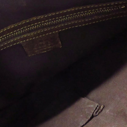 Gucci GG Canvas Nailhead Crossbody (SHG-whDSCc)