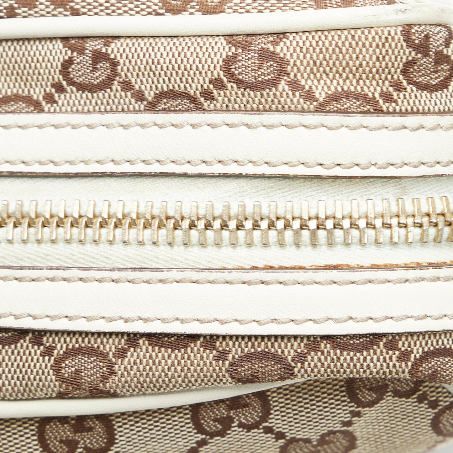 Gucci GG Canvas New Britt Shoulder Bag (SHG-hM6eqO)