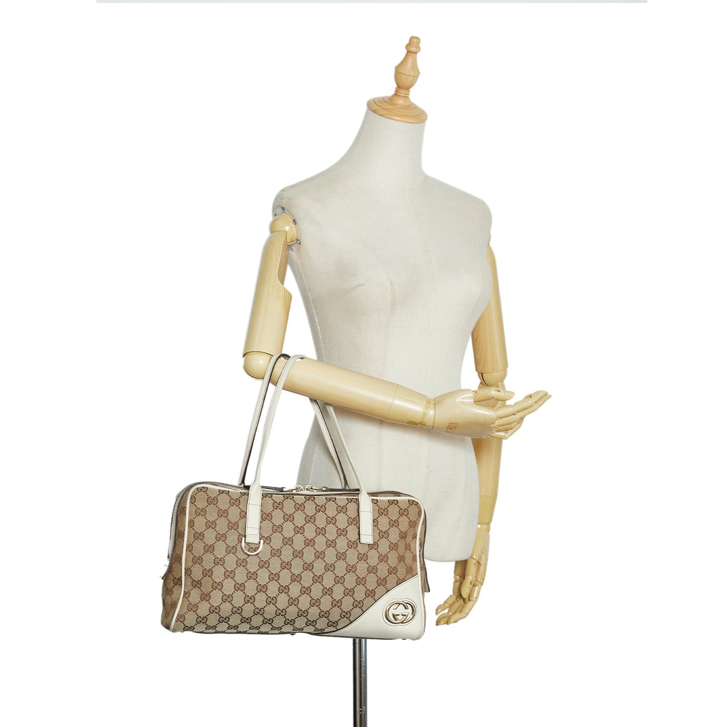 Gucci GG Canvas New Britt Shoulder Bag (SHG-hM6eqO)