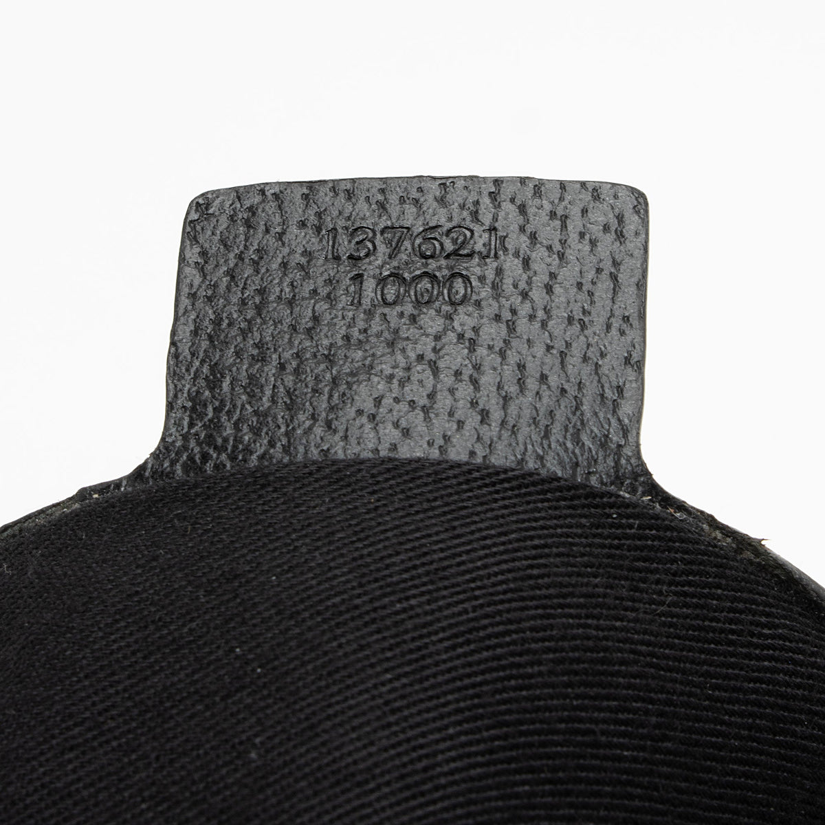 Gucci GG Canvas Pelham Medium Shoulder Bag (SHF-NIzX5t)