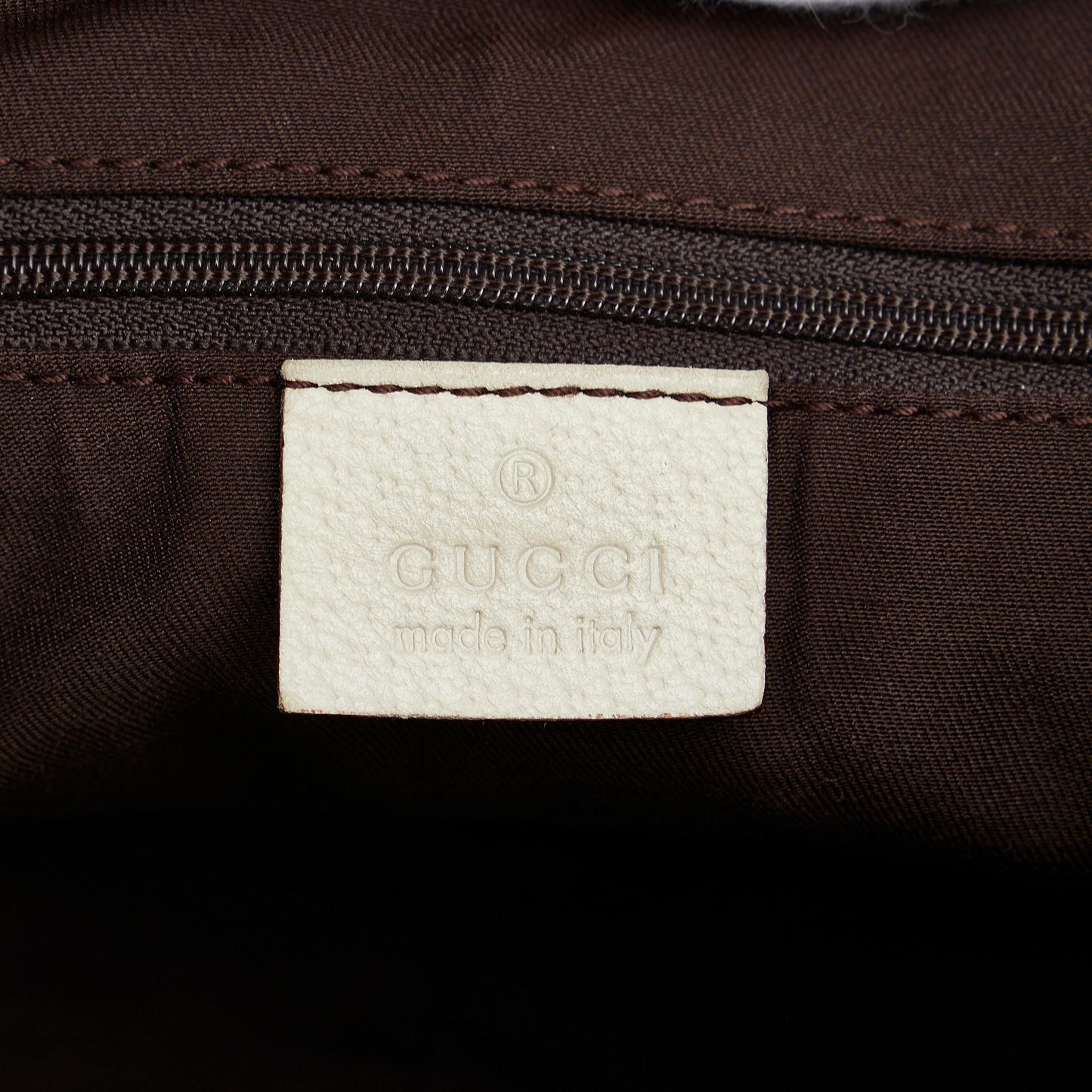 Gucci GG Canvas Pelham Shoulder Bag (SHG-R62bHz)