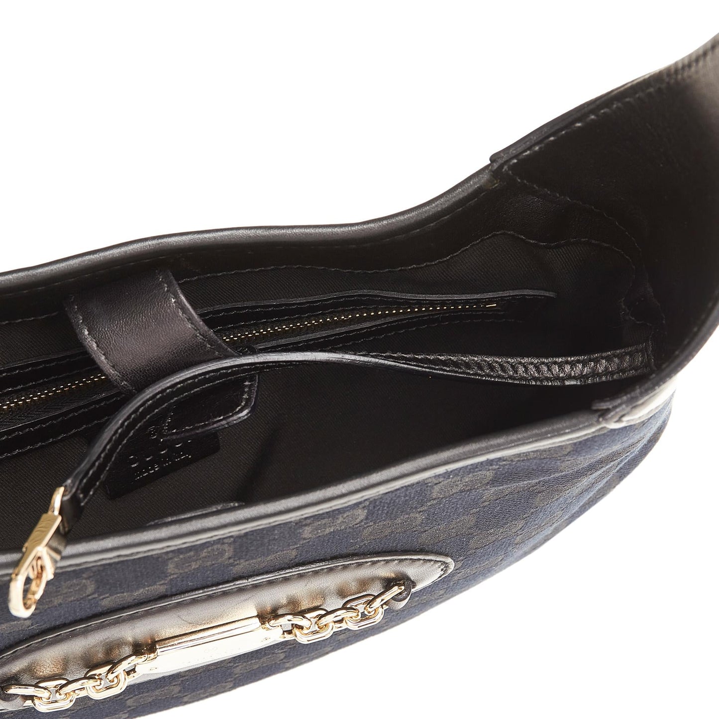 Gucci GG Canvas Punch Shoulder Bag (SHG-bcYNIO)