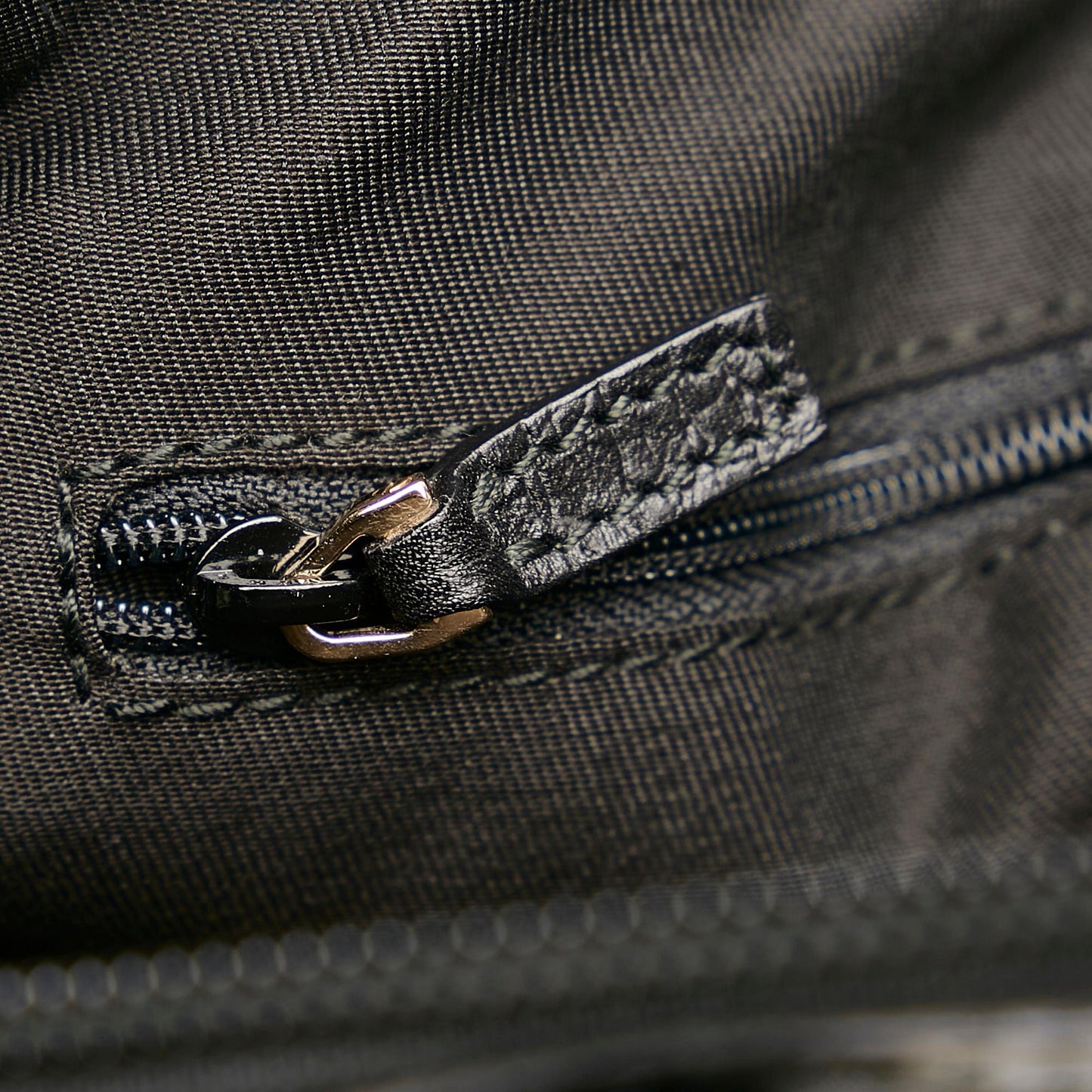 Gucci GG Canvas Reins Handbag (SHG-kxn1Yk)