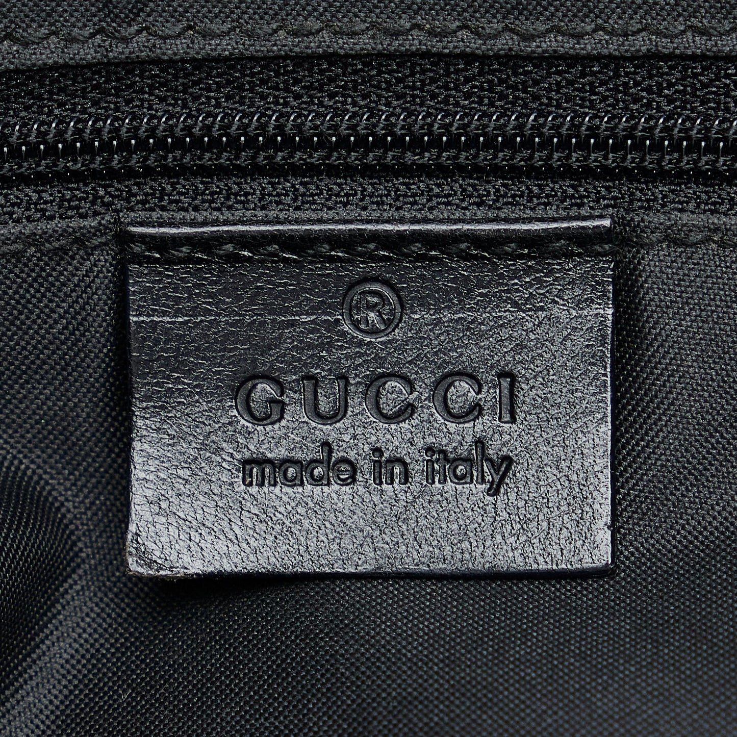 Gucci GG Canvas Shoulder Bag (SHG-HSdUU5)
