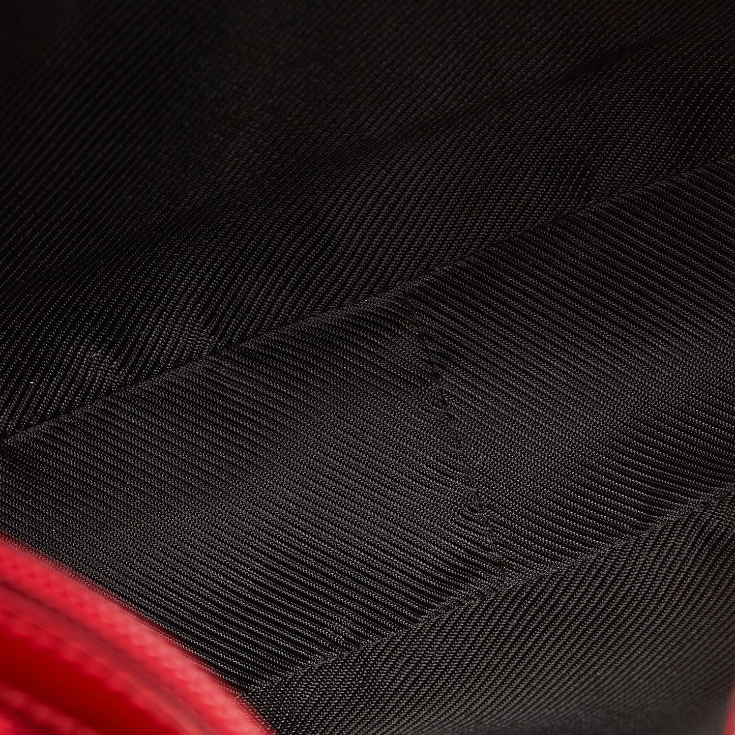 Gucci GG Canvas Shoulder Bag (SHG-EHhUj6)