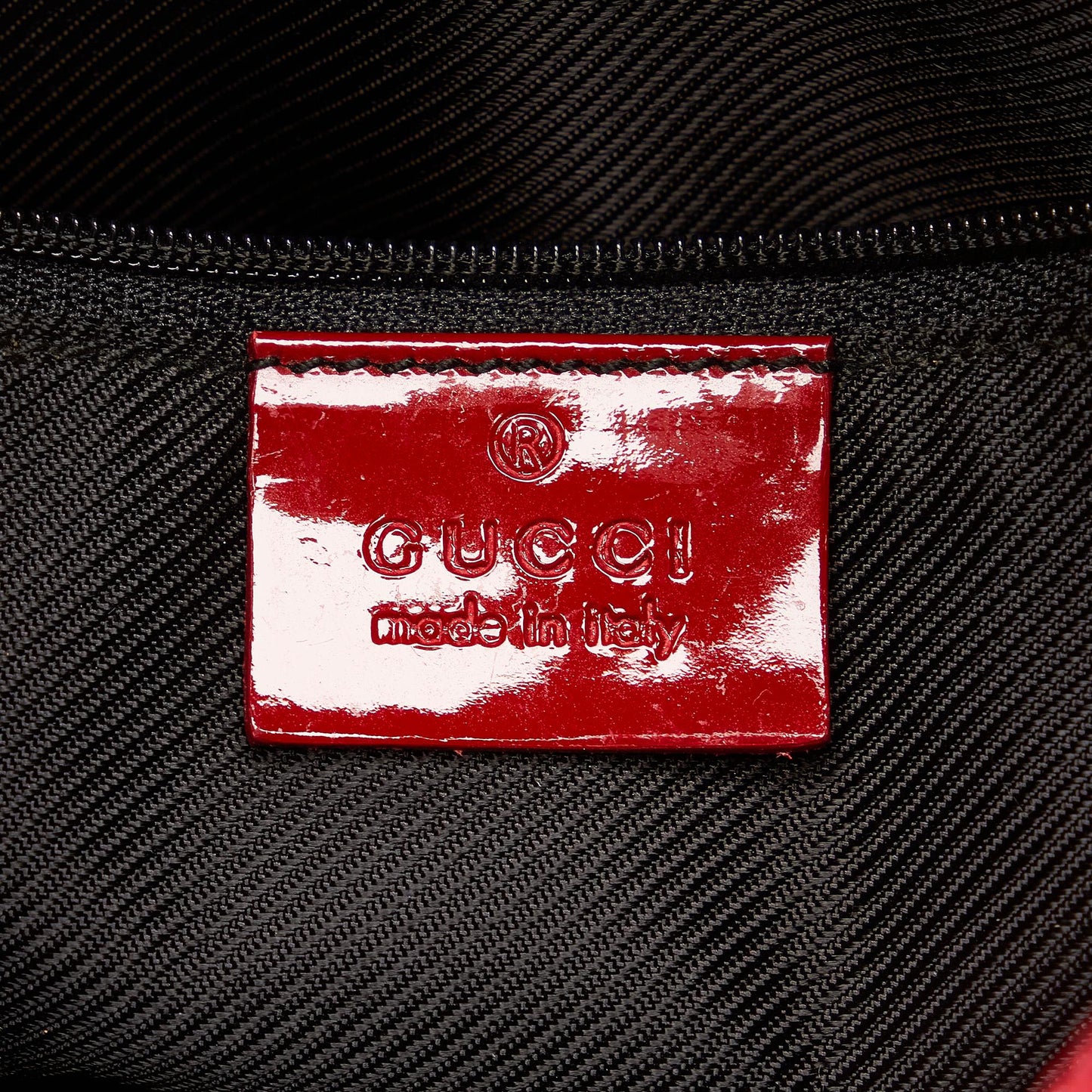 Gucci GG Canvas Shoulder Bag (SHG-EHhUj6)