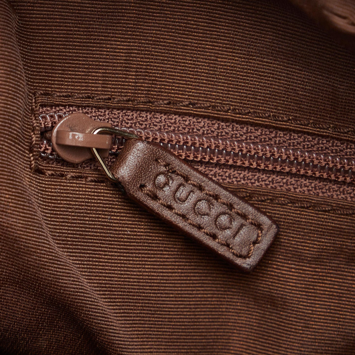 Gucci GG Canvas Shoulder Bag (SHG-MkP5Uj)