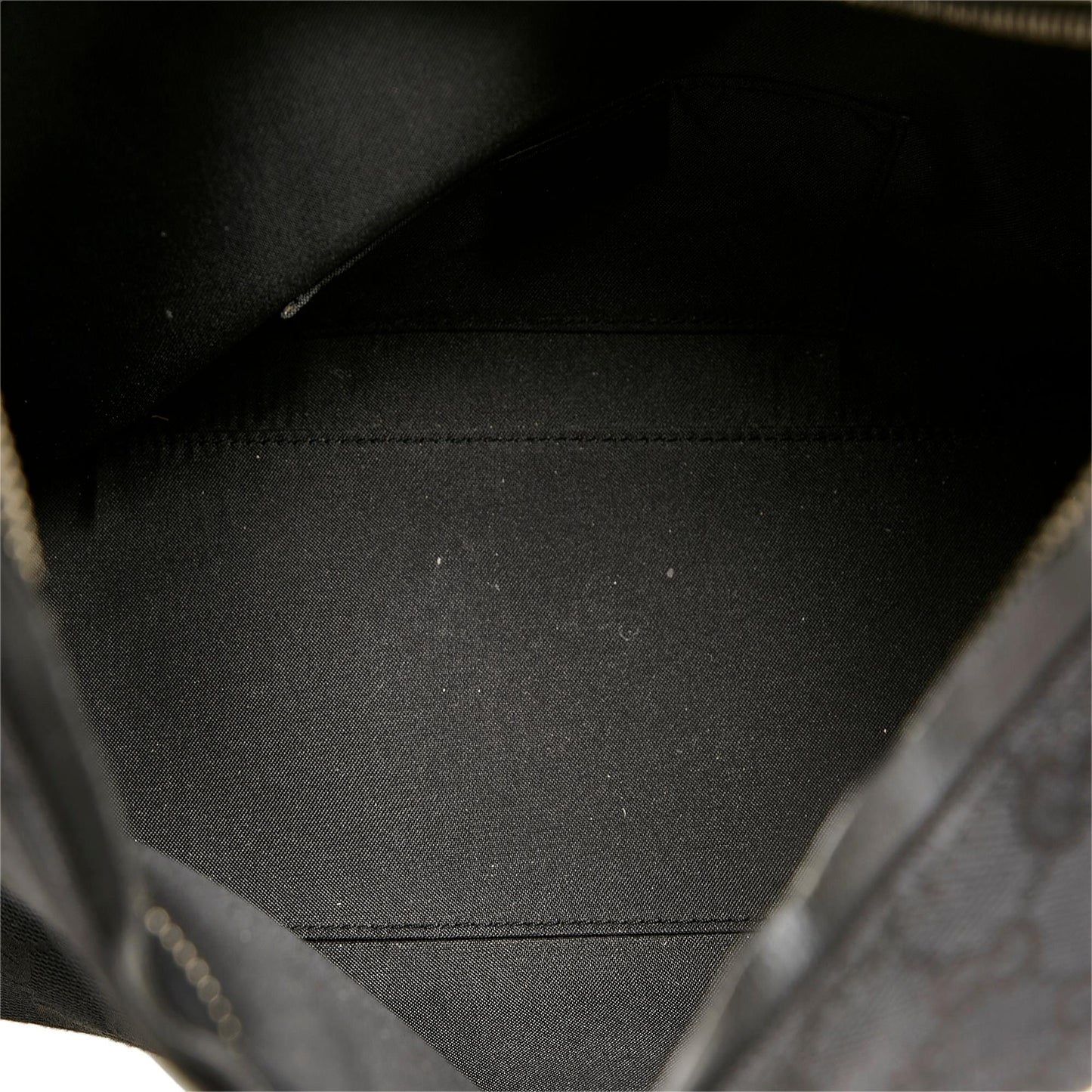 Gucci GG Canvas Shoulder Bag (SHG-LLyqpA)