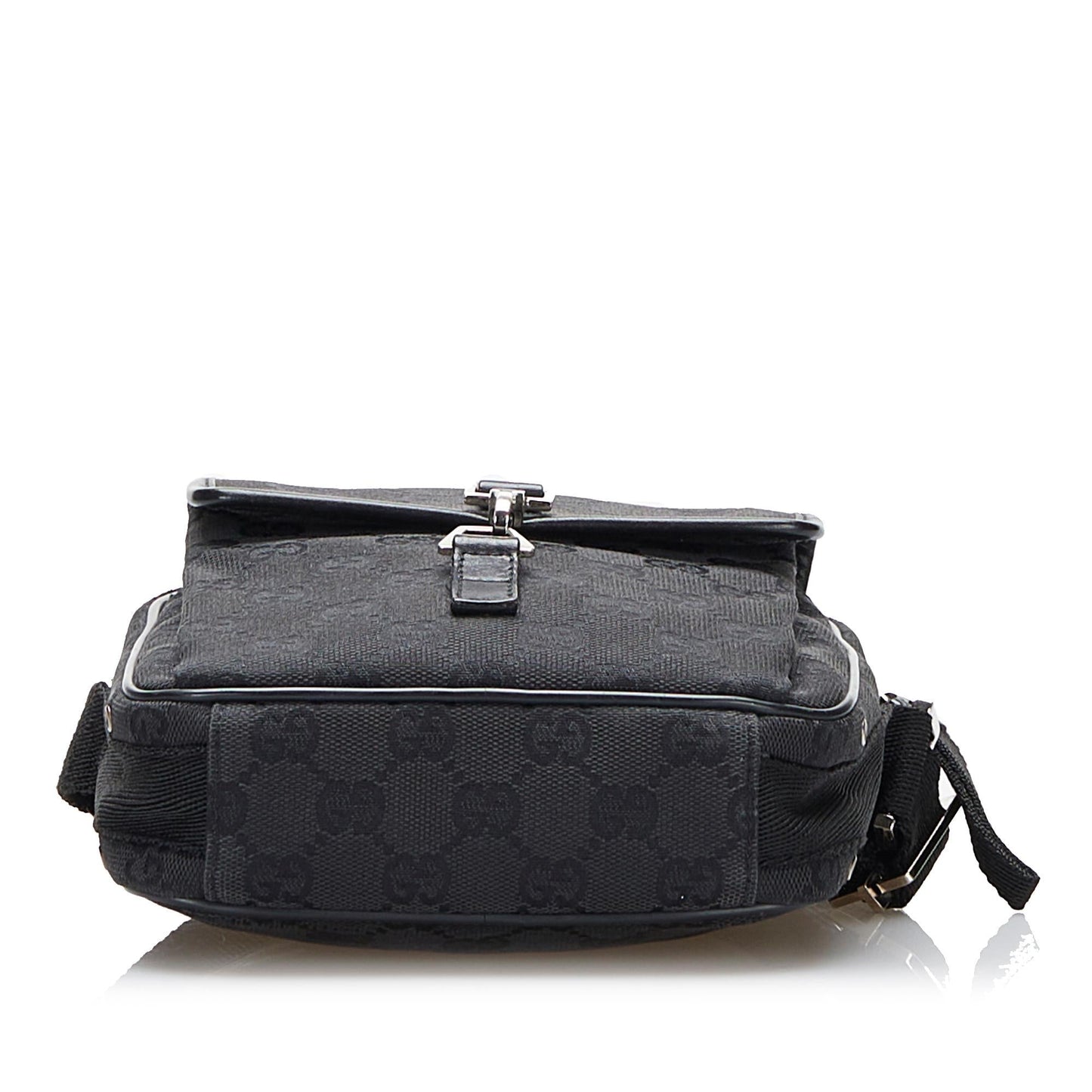 Gucci GG Canvas Shoulder Bag (SHG-9i1J2n)