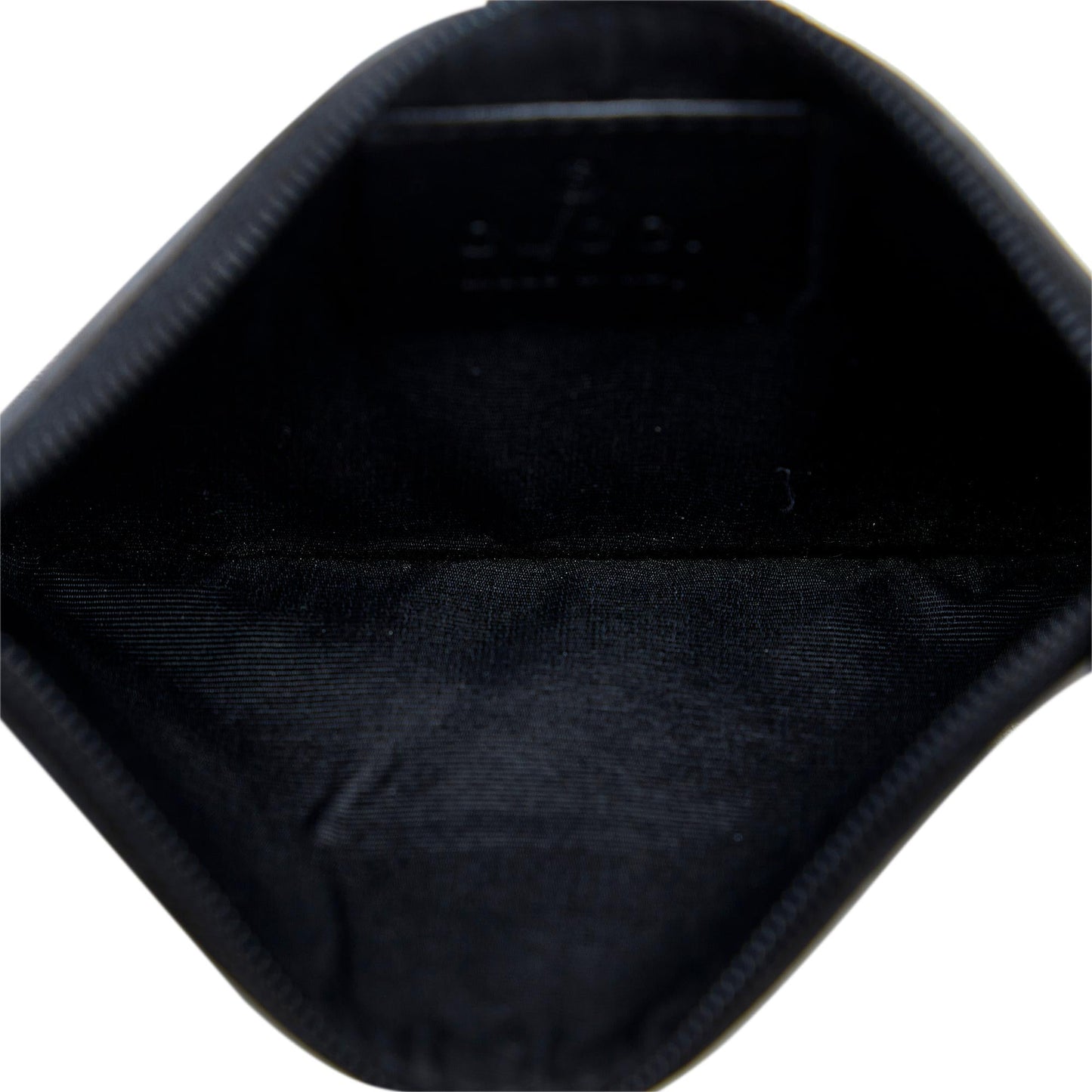 Gucci GG Canvas Shoulder Bag (SHG-PaPFGP)