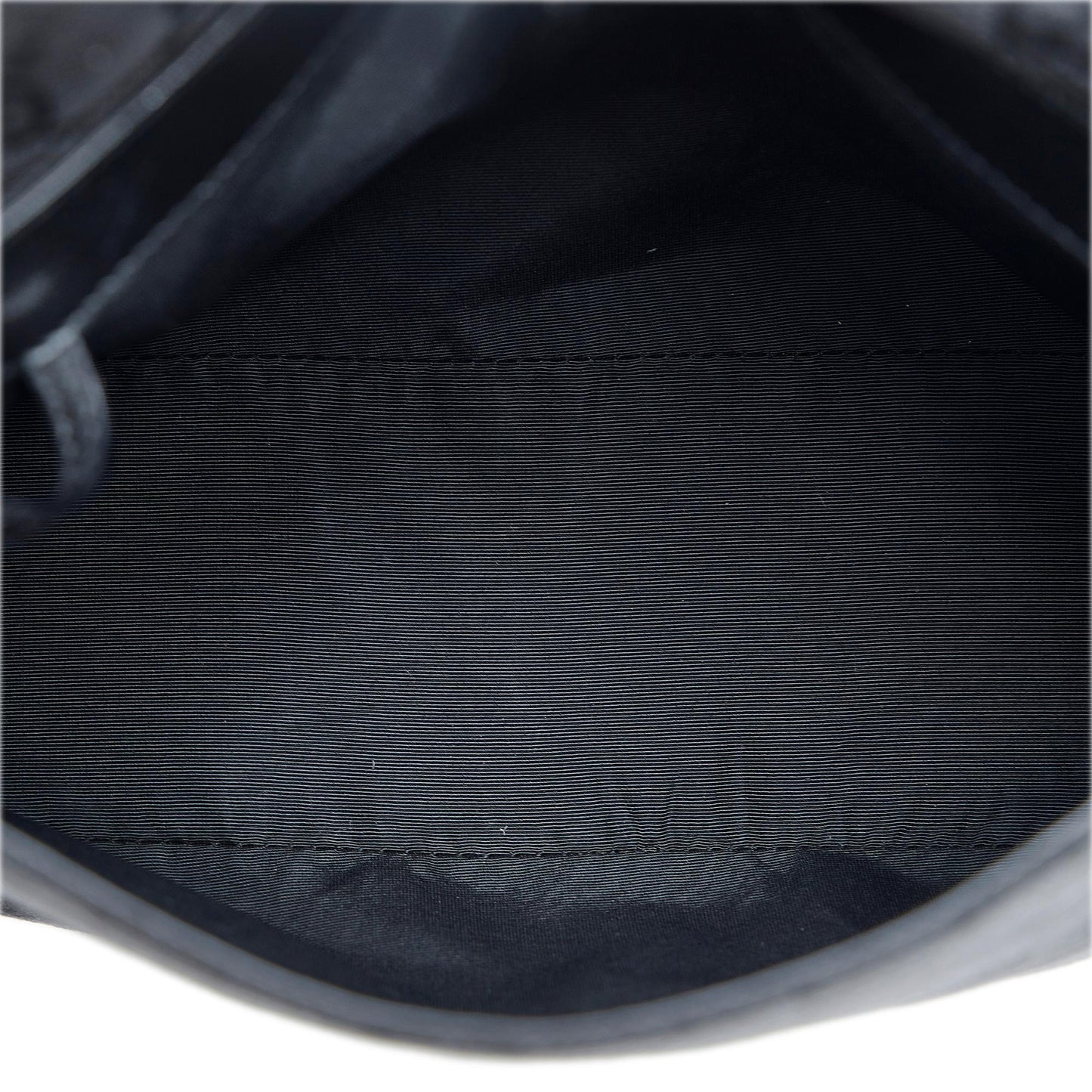 Gucci GG Canvas Shoulder Bag (SHG-PaPFGP)