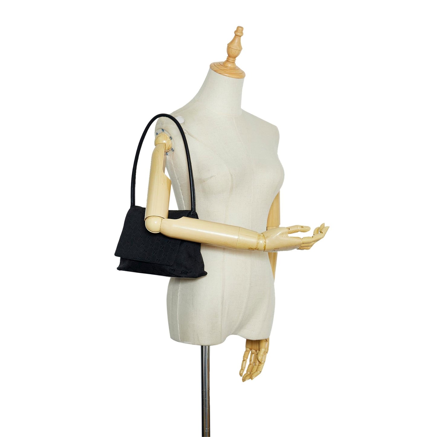 Gucci GG Canvas Shoulder Bag (SHG-PaPFGP)