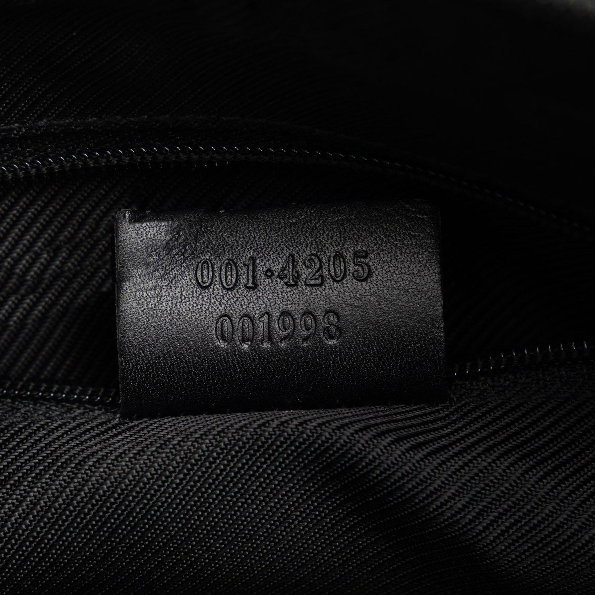 Gucci GG Canvas Shoulder Bag (SHG-VwA6iV)