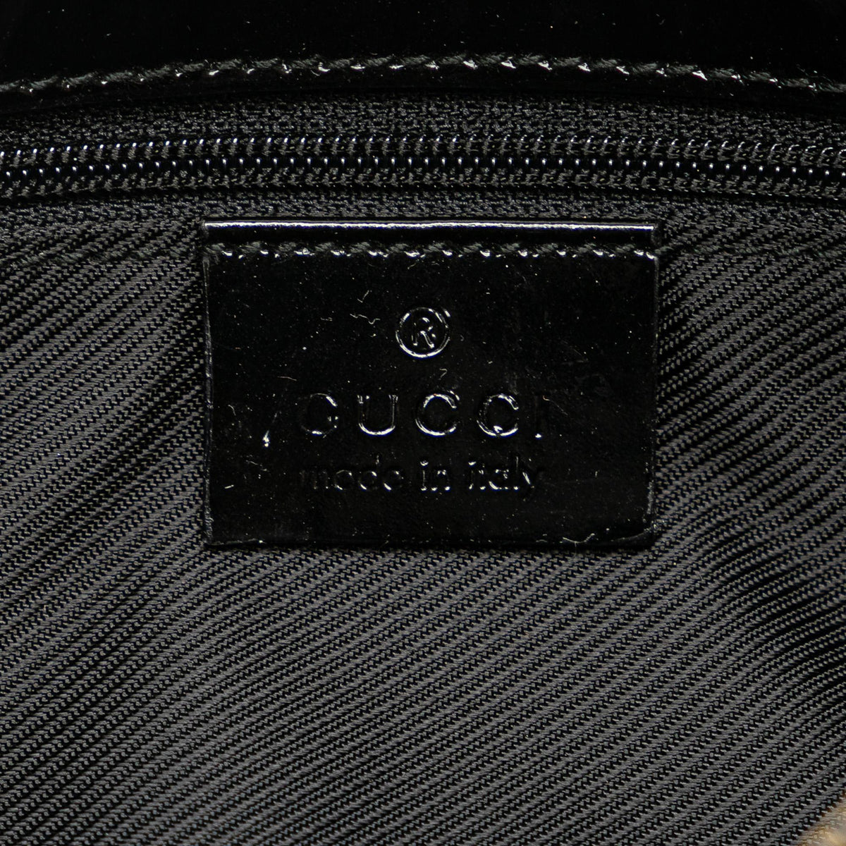 Gucci GG Canvas Shoulder Bag (SHG-Smlm7r)