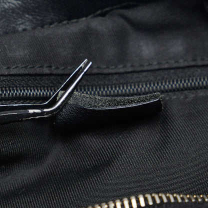 Gucci GG Canvas Sukey Shoulder Bag (SHG-3r2zVk)
