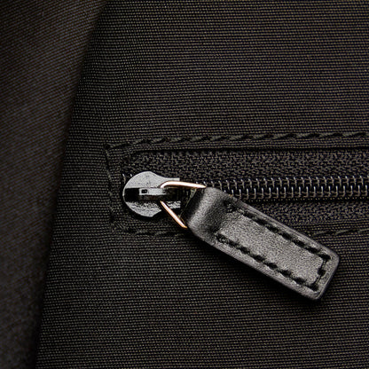 Gucci GG Canvas Tote Bag (SHG-NayASu)