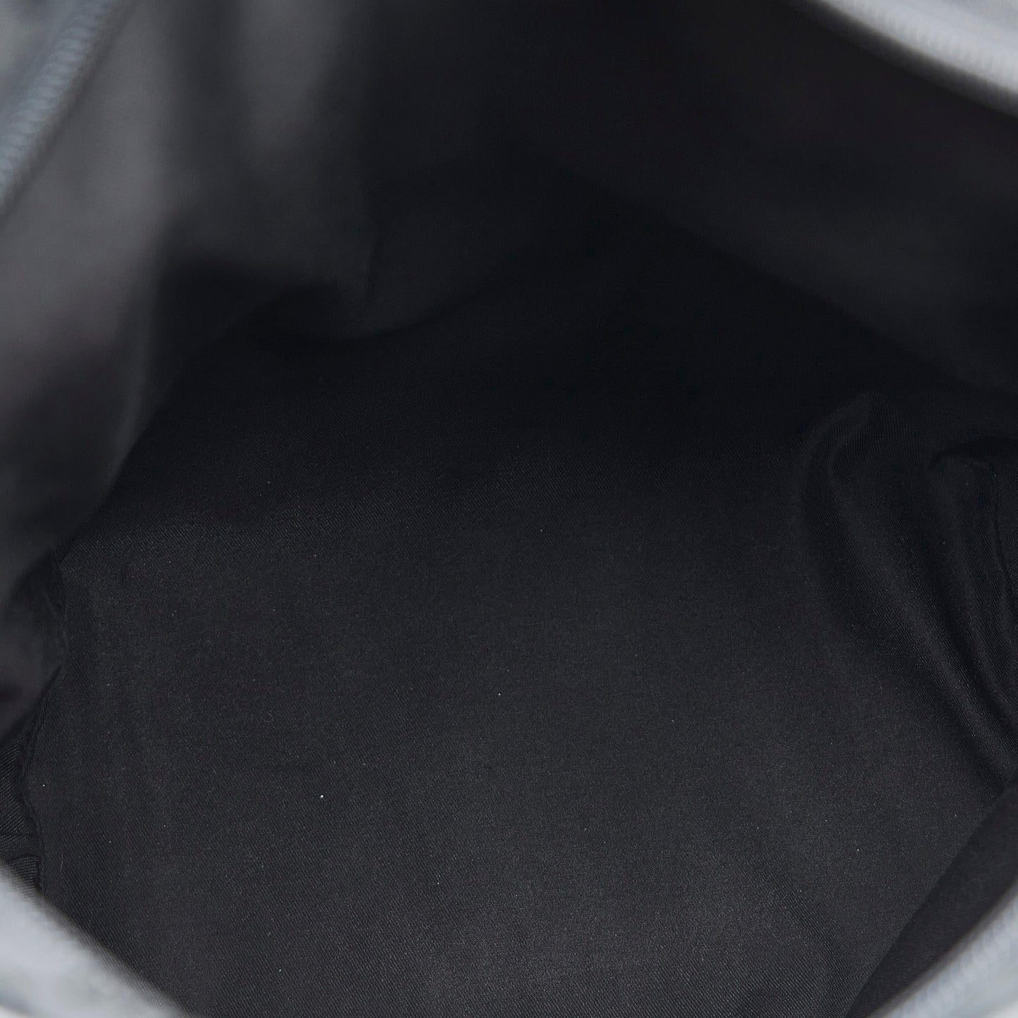 Gucci GG Canvas Tote (SHG-ZEXJn2)