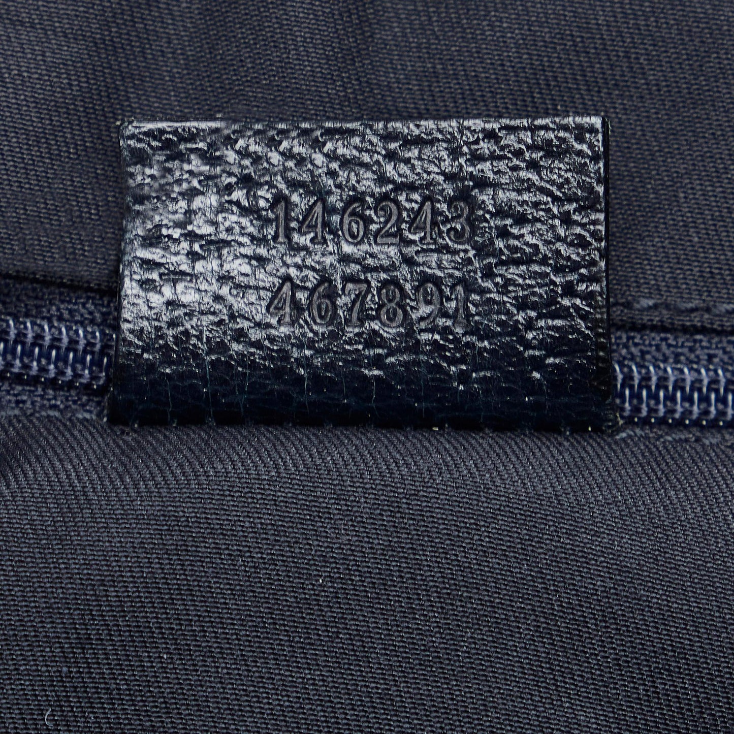 Gucci GG Canvas Web Shoulder Bag (SHG-fEPy56)