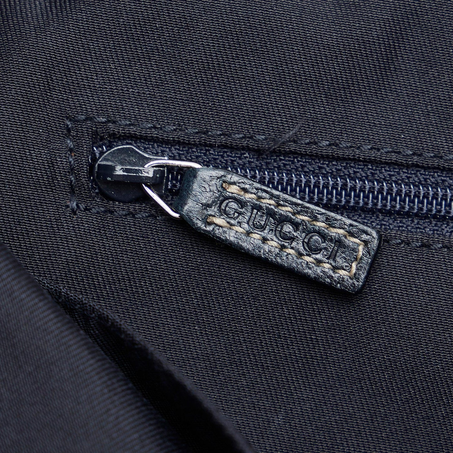 Gucci GG Canvas Web Shoulder Bag (SHG-fEPy56)