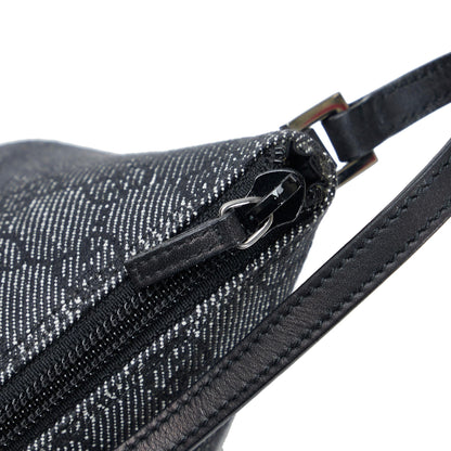 Gucci GG Denim Boat Baguette (SHG-2yQjKr)
