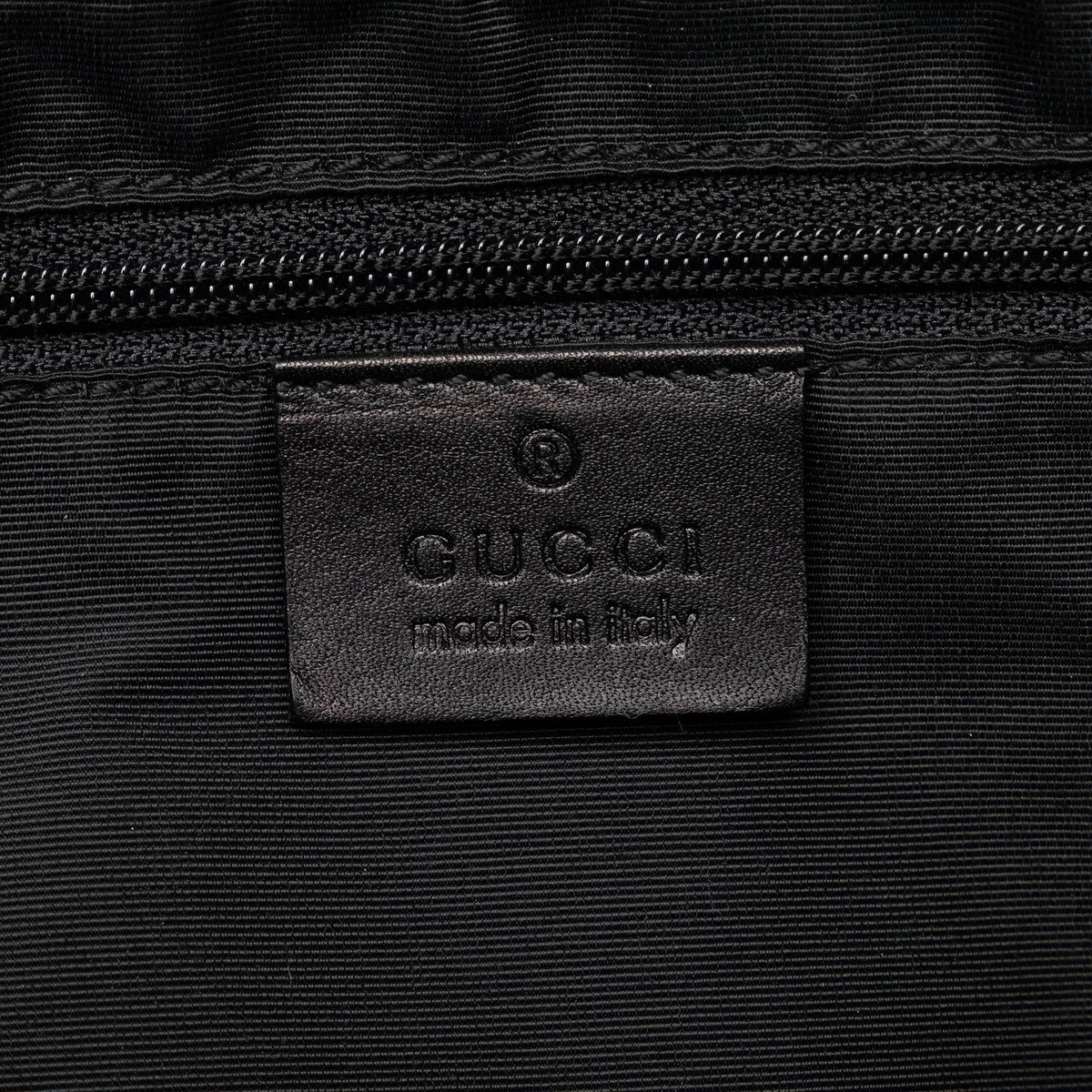 Gucci GG Denim Shoulder Bag (SHG-QwDGp7)