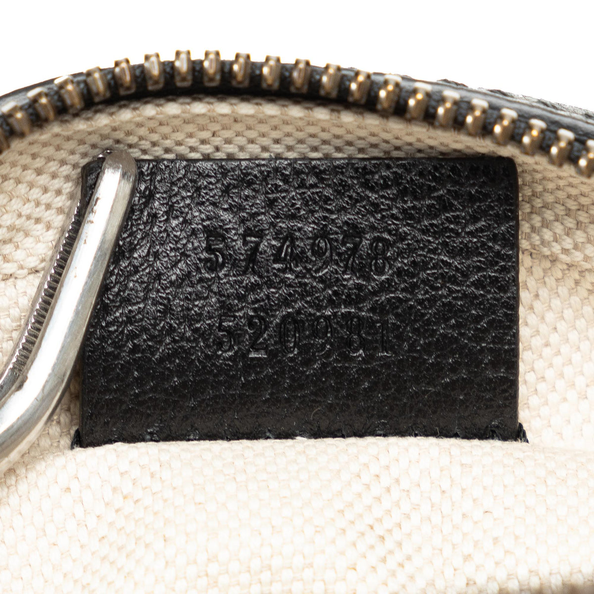 Gucci GG Marmont Velvet Round Crossbody (SHG-ReSuV0)