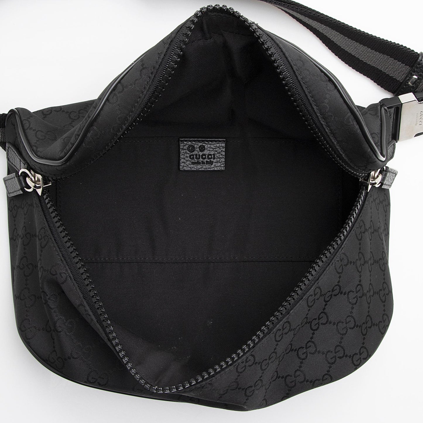 Gucci GG Nylon Belt Bag (SHF-22287)