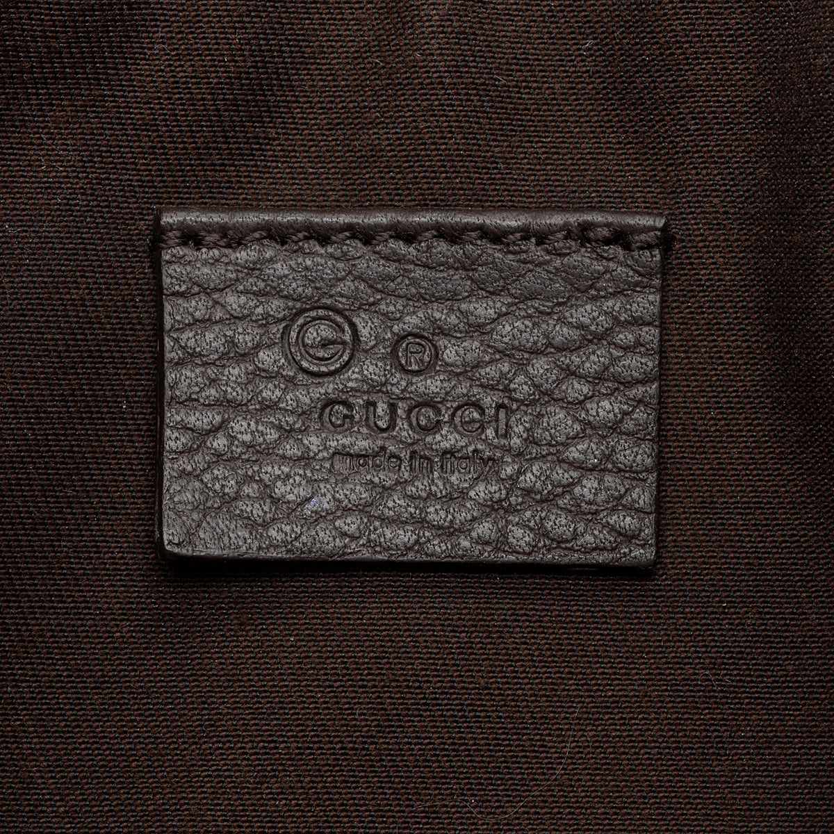 Gucci GG Nylon Cosmetic Pouch (SHF-UWfxWH)