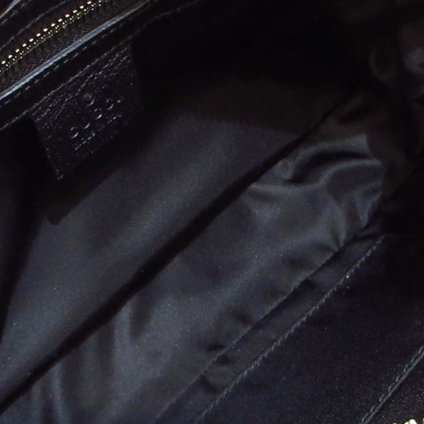 Gucci GG Nylon Off The Grid Belt Bag (SHG-aritZn)