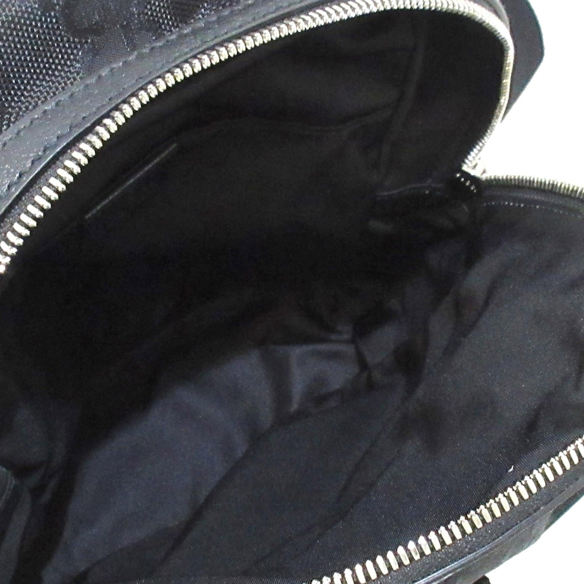 Gucci GG Nylon Off the Grid Sling (SHG-GXLHMl)