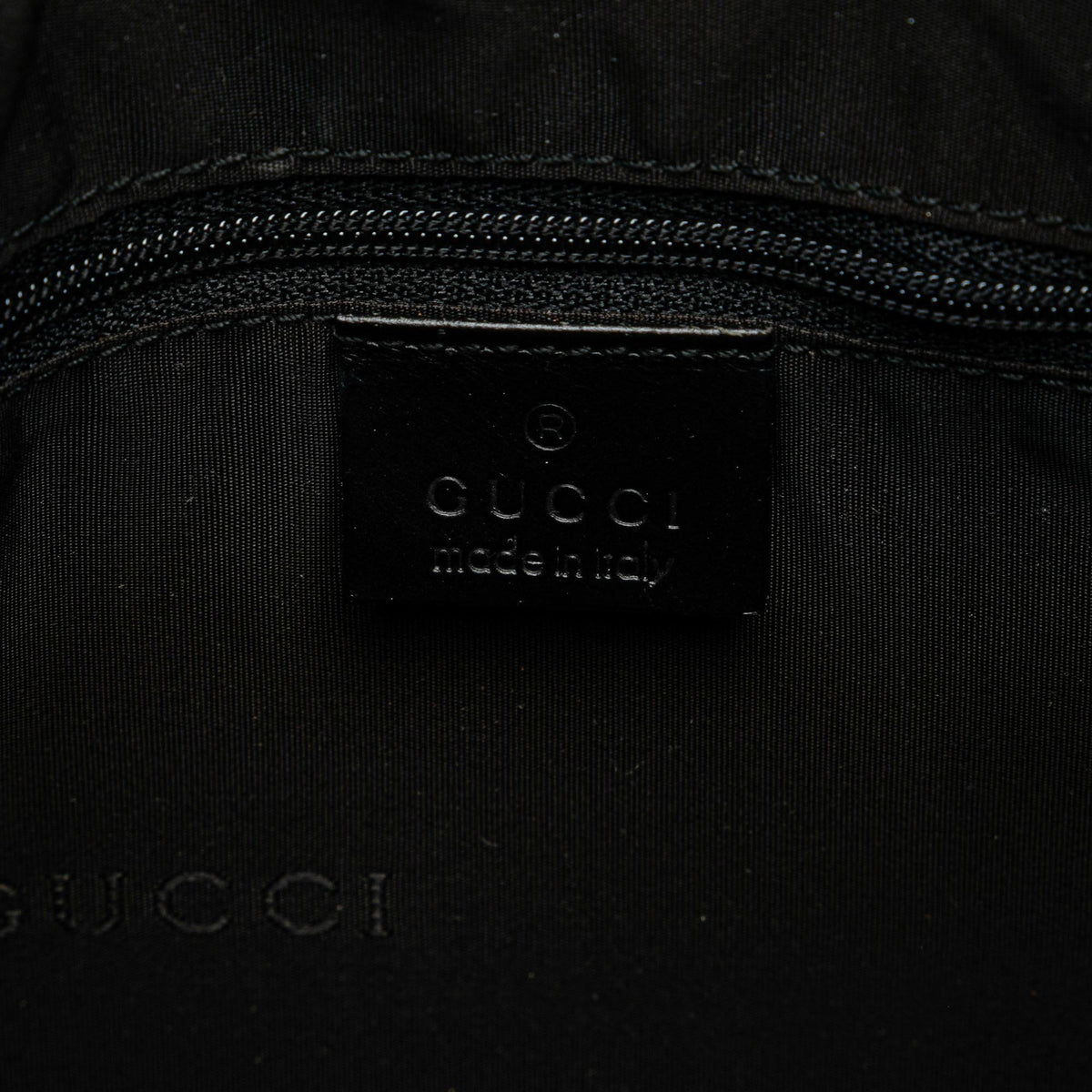 Gucci GG Nylon Shoulder Bag (SHG-pSPER4)