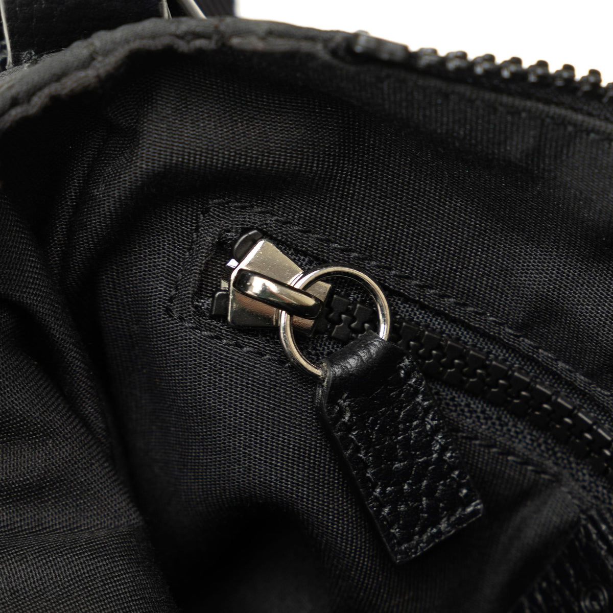 Gucci GG Nylon Web Crossbody (SHG-40YFq2)