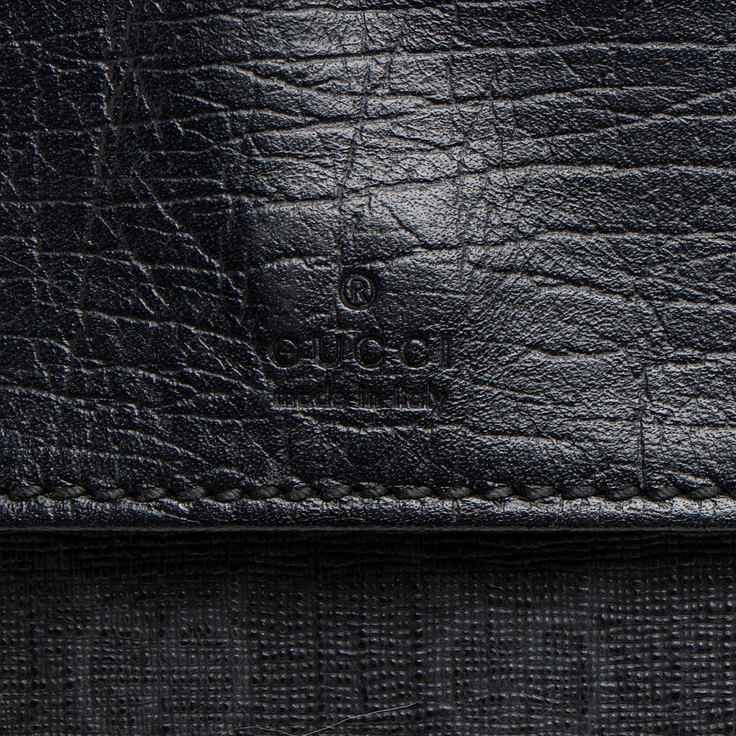Gucci GG Supreme Slim Belt Bag (SHF-dfmtxB)