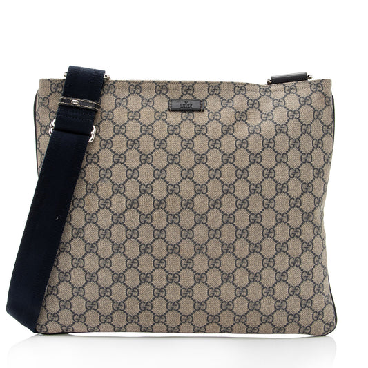 Gucci GG Supreme Classic Flat Medium Messenger Bag (SHF-rHNsr9)